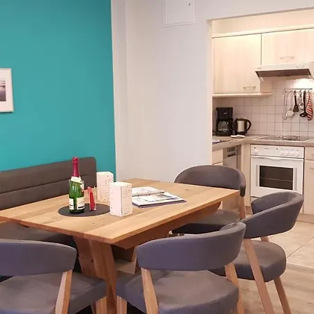 Residenz Seeblick 3 Balkon Mit Zugang Zum Garten * Зеллин