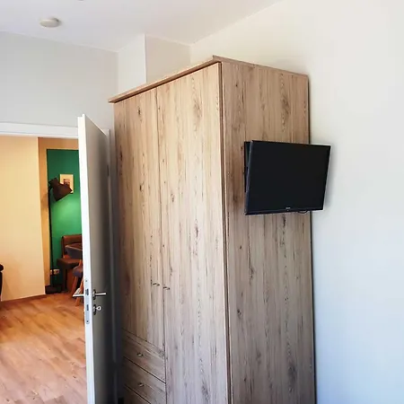 Residenz Seeblick 3 Balkon Mit Zugang Zum Garten Апартаменты Зеллин